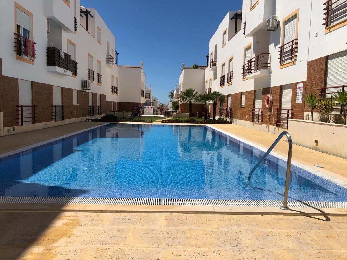 Pe Na Areia Apartman Cabanas De Tavira Kültér fotó